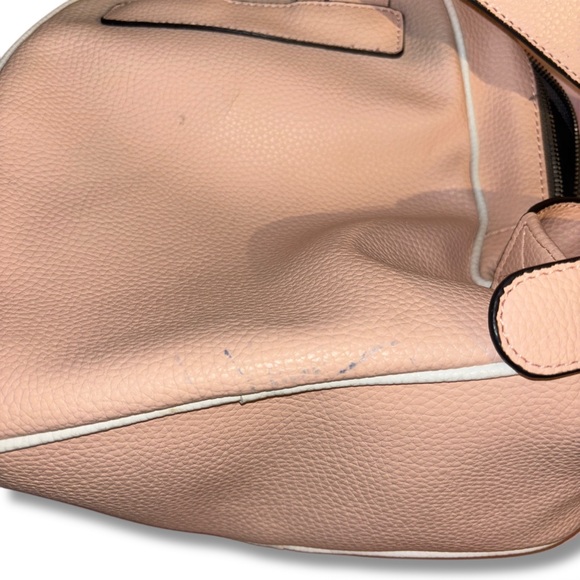 Y2K GUESS? Women's Pink Mini Backpack - Picture 5 of 6